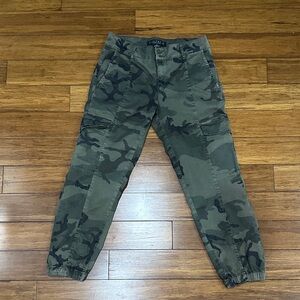 Sanctuary Camouflage Cargo Capris